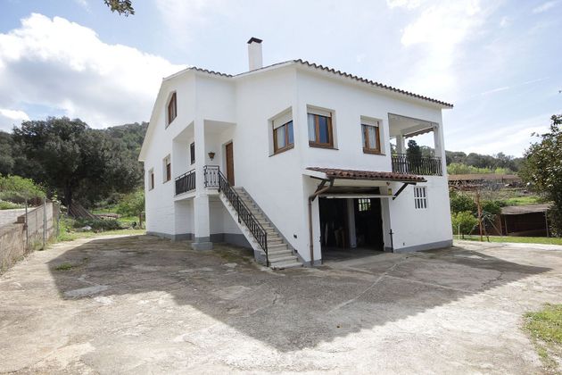 Foto 1 de Xalet en venda a Roca del Vallès, la de 4 habitacions amb terrassa i jardí