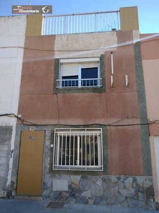 Foto 1 de Casa en venda a Piedras Redondas – Torrecárdenas de 3 habitacions i 70 m²
