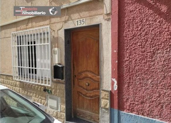 Foto 1 de Casa en venta en Piedras Redondas – Torrecárdenas de 4 habitaciones con terraza