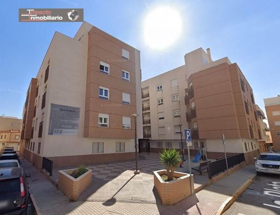 Foto 1 de Pis en venda a Ejido Centro de 2 habitacions amb terrassa i garatge