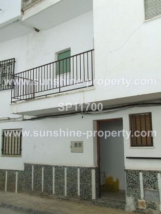Foto 1 de Pis en venda a Cádiar de 4 habitacions amb terrassa i balcó