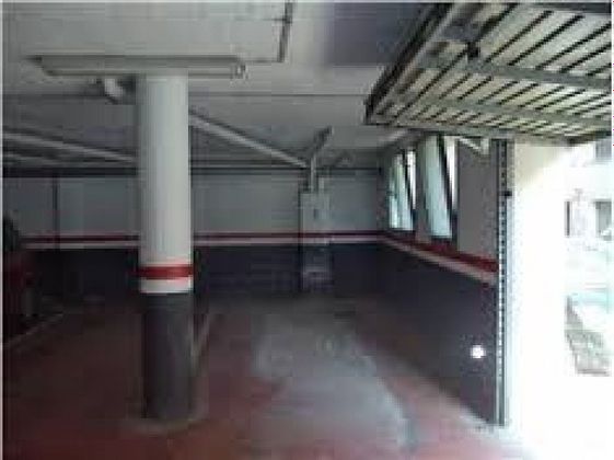 Foto 2 de Garatge en venda a Centelles de 250 m²
