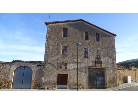 Foto 2 de Venta de edificio en Llacuna, La de 1686 m²