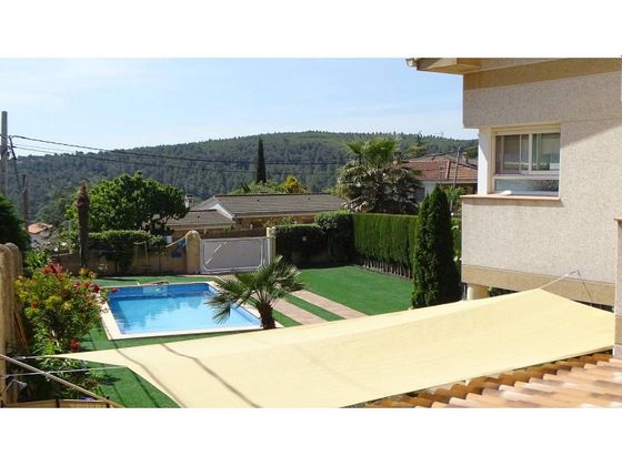 Foto 1 de Xalet en venda a Mediona de 6 habitacions amb terrassa i piscina