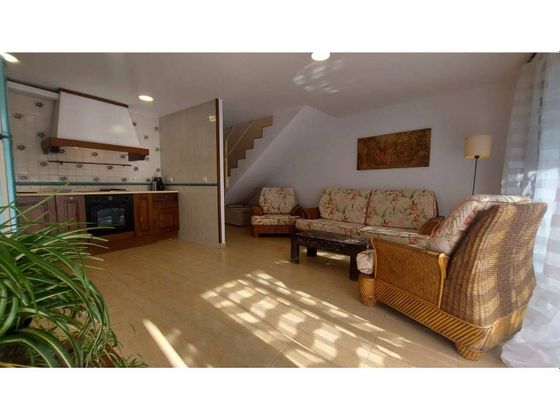Foto 1 de Casa en venda a Llacuna, La de 4 habitacions amb terrassa i jardí