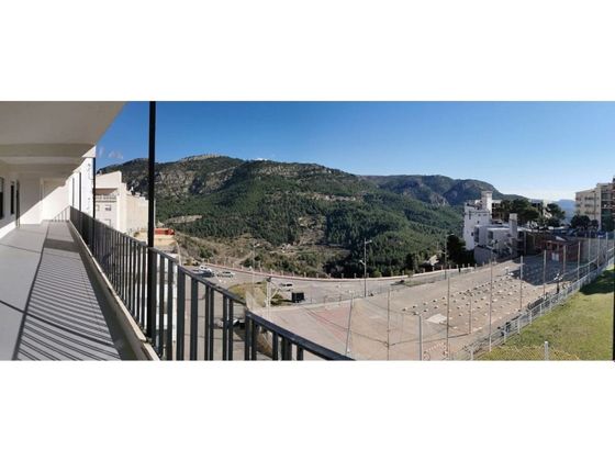 Foto 2 de Pis en lloguer a Lucena del Cid de 6 habitacions amb terrassa
