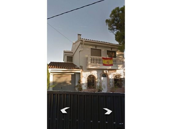 Foto 2 de Casa en venda a Playa de Almazora-Ben Afeli de 4 habitacions amb piscina i garatge