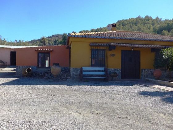 Foto 1 de Casa rural en venda a Torrenueva de 6 habitacions amb terrassa i piscina