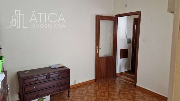 Foto 2 de Venta de piso en Garrido Norte - Chinchibarra de 3 habitaciones con calefacción