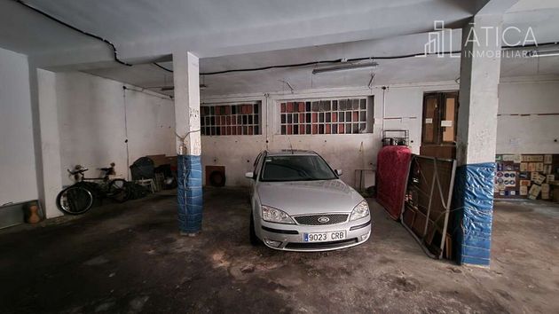 Foto 2 de Garatge en lloguer a Salesas - Labradores de 115 m²