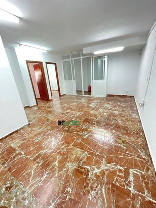 Foto 2 de Oficina en alquiler en Huerta Rosales - Valdepasillas de 67 m²