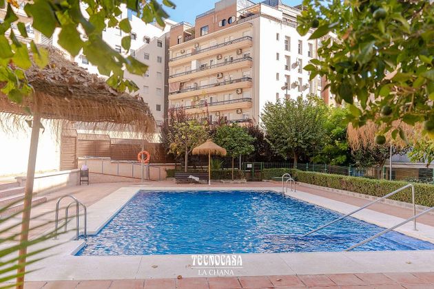 Foto 2 de Pis en venda a Cerrillo de Maracena - Periodistas de 3 habitacions amb piscina i garatge