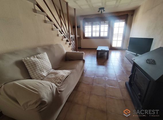 Foto 2 de Venta de casa rural en Can Borrell - La Plana de Lledó de 4 habitaciones con terraza y garaje