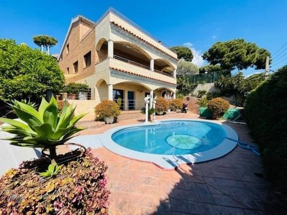 Foto 1 de Xalet en venda a Mas Mora - Sant Daniel de 5 habitacions amb terrassa i piscina