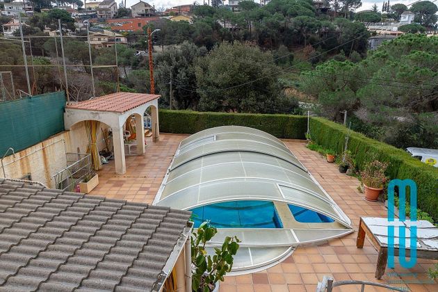 Foto 2 de Casa en venda a Dosrius de 4 habitacions amb terrassa i piscina