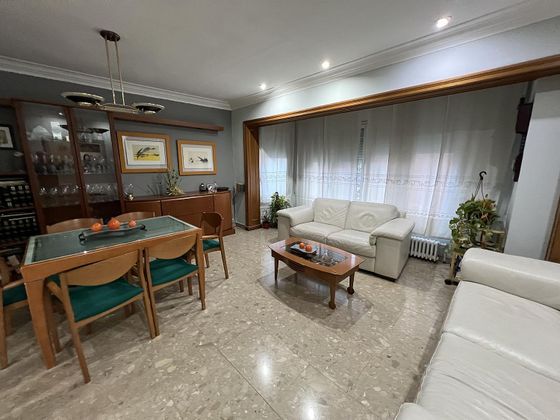 Foto 2 de Casa en venda a Marianao de 5 habitacions amb calefacció