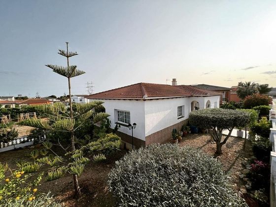 Foto 1 de Xalet en venda a Berà Mar - El Francaset de 3 habitacions amb terrassa i garatge