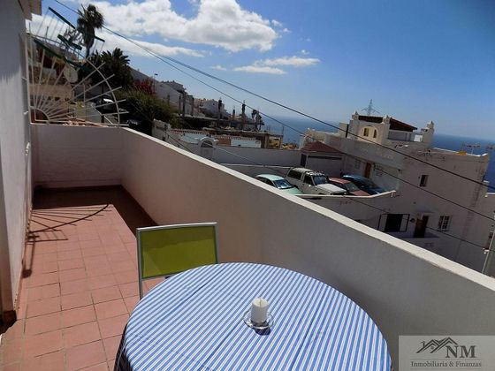 Foto 2 de Piso en venta en Tabaiba de 3 habitaciones con terraza