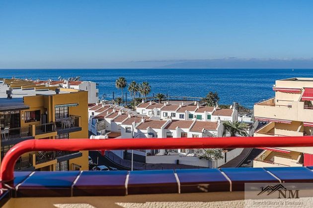 Foto 1 de Piso en venta en Puerto de Santiago de 1 habitación con terraza y piscina