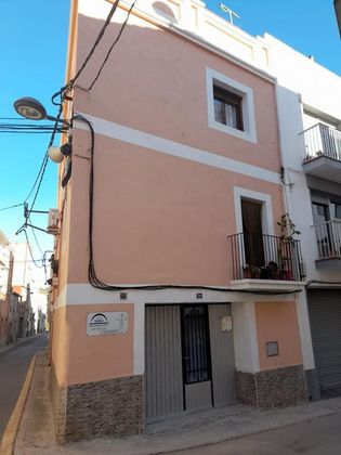 Foto 2 de Casa adossada en venda a Perelló, el (Tar) de 3 habitacions amb terrassa i garatge