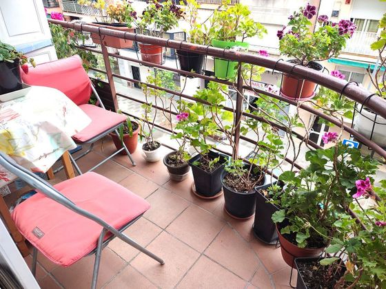 Foto 2 de Piso en venta en Poblenou de 4 habitaciones con terraza y balcón