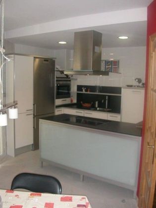 Foto 2 de Piso en venta en calle De Clara Campoamor de 3 habitaciones con garaje y calefacción
