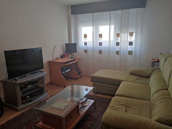 Foto 2 de Piso en venta en calle Ávila de 2 habitaciones con garaje y calefacción