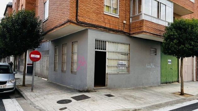 Foto 1 de Venta de local en calle Los Olmos de 120 m²