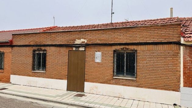 Foto 1 de Casa adossada en venda a calle Menorca de 3 habitacions amb terrassa i balcó