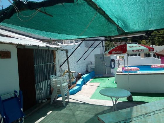 Foto 2 de Casa en venda a Valdeganga de 4 habitacions amb piscina