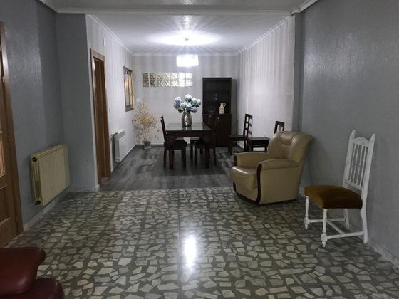Foto 1 de Casa adossada en venda a Madrigueras de 5 habitacions amb terrassa i garatge