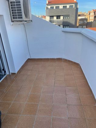 Foto 2 de Dúplex en venda a El Pilar de 3 habitacions amb terrassa i balcó