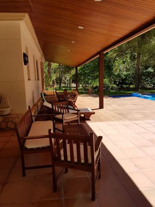 Foto 2 de Chalet en venta en urbanización Pinares del Júcar de 5 habitaciones con terraza y piscina