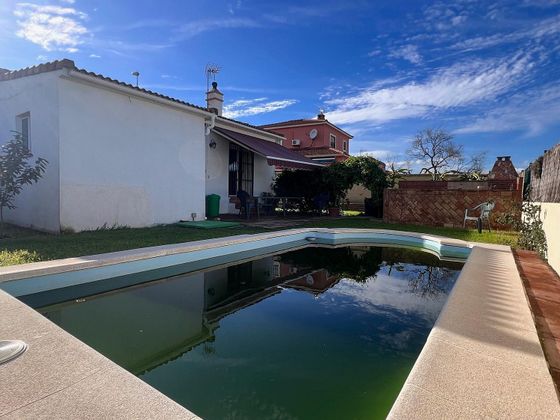Foto 1 de Chalet en venta en La Granja-La Colina-Los Pastores de 3 habitaciones con piscina y jardín