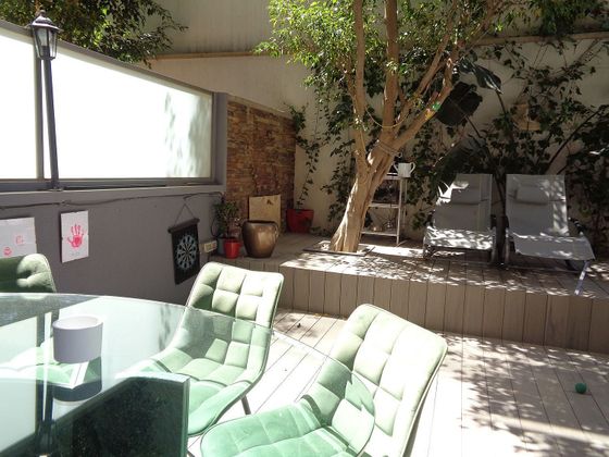 Foto 2 de Dúplex en lloguer a La Nova Esquerra de l'Eixample de 3 habitacions amb terrassa i piscina
