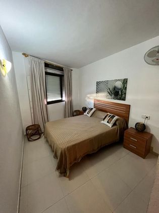 Foto 1 de Pis en lloguer a calle Tarragona de 2 habitacions amb terrassa i mobles