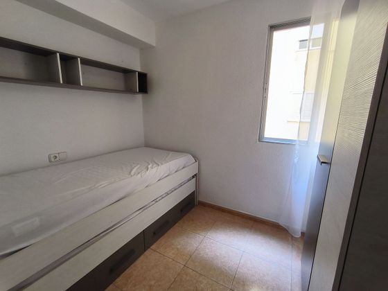 Foto 2 de Venta de piso en Ses Figueretes - Platja d'en Bossa - Cas Serres de 2 habitaciones con aire acondicionado y ascensor