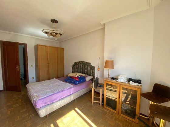 Foto 2 de Pis en venda a Pan y Guindas de 3 habitacions amb garatge i calefacció
