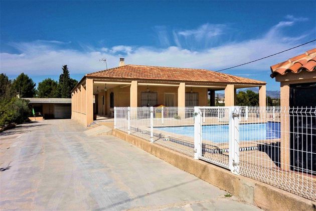 Foto 1 de Casa rural en venda a El Romeral de 4 habitacions amb piscina i jardí