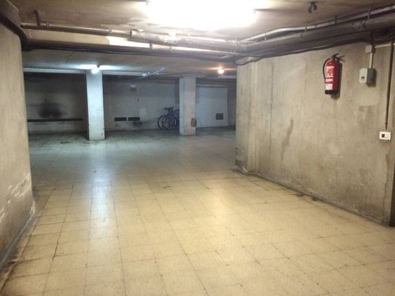 Foto 2 de Garatge en lloguer a Eixample Nord – La Devesa de 14 m²
