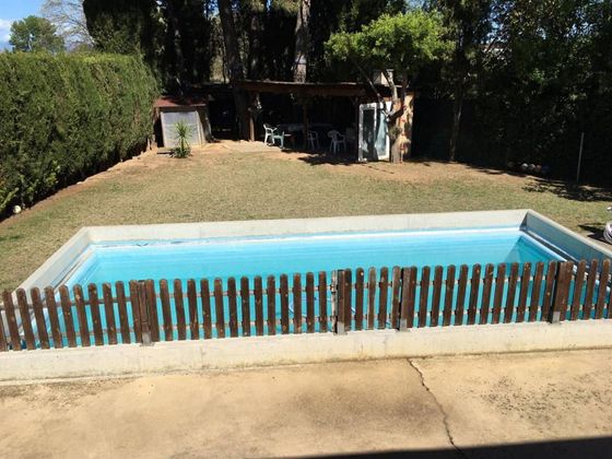 Foto 1 de Casa en venda a Fontcoberta de 7 habitacions amb terrassa i piscina