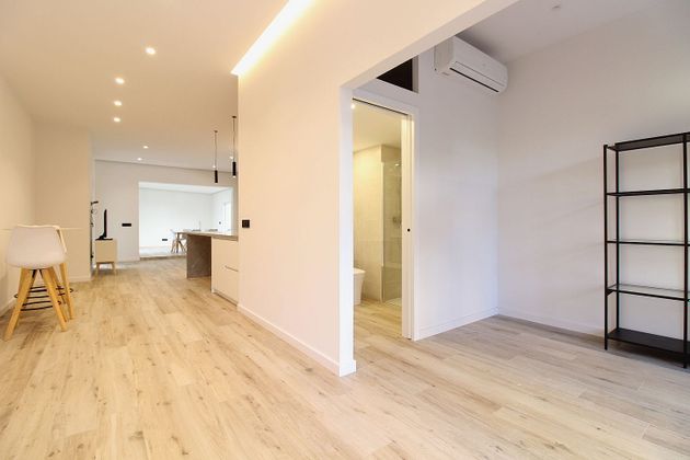 Foto 1 de Alquiler de piso en Eixample Sud – Migdia de 3 habitaciones con terraza y aire acondicionado