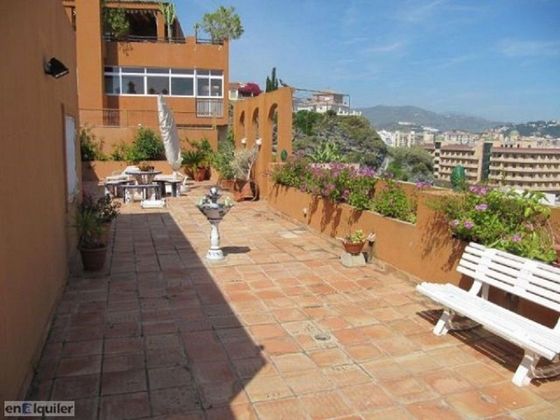 Foto 2 de Alquiler de ático en paseo San Cristóbal de 3 habitaciones con terraza y piscina
