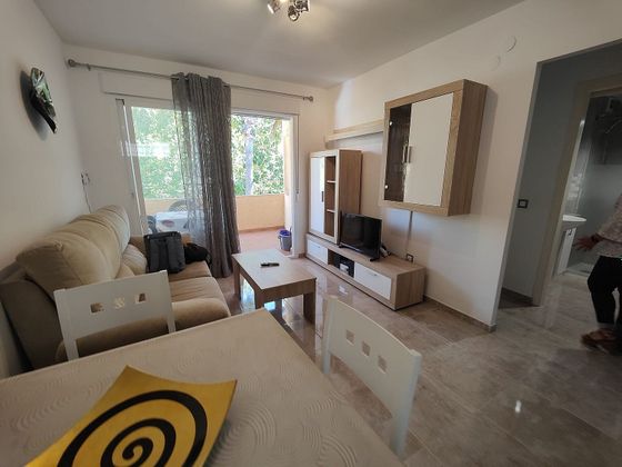 Foto 2 de Piso en alquiler en avenida Europa de 2 habitaciones con terraza y muebles