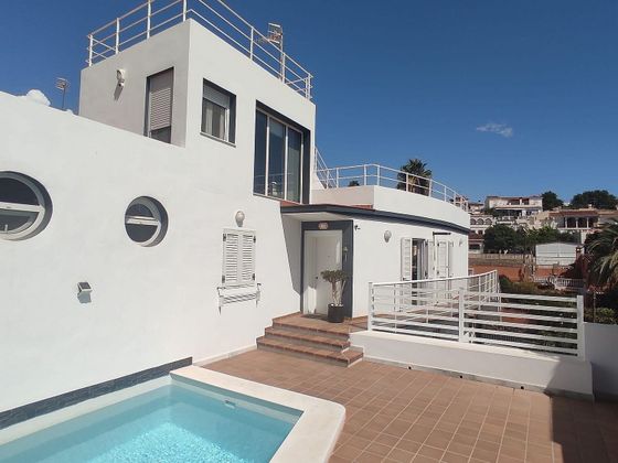 Foto 1 de Alquiler de chalet en Almuñecar de 3 habitaciones con terraza y piscina