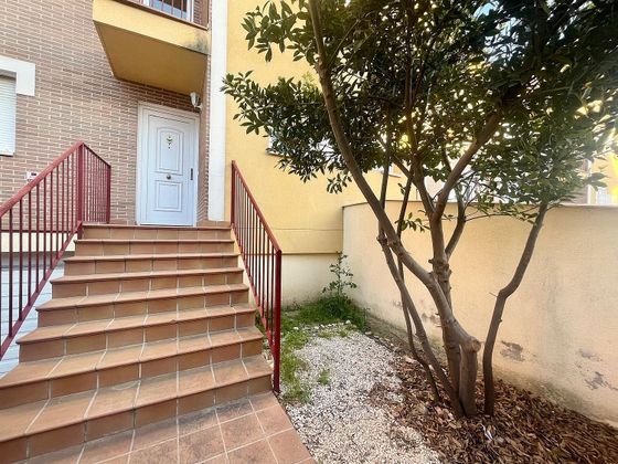 Foto 1 de Casa en venda a Yuncos de 4 habitacions amb terrassa i garatge