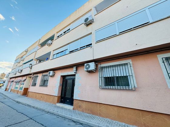 Foto 1 de Piso en venta en Escalona de 4 habitaciones con terraza y garaje