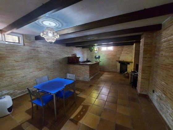 Foto 2 de Chalet en venta en Torre de la Horadada de 5 habitaciones con terraza y piscina
