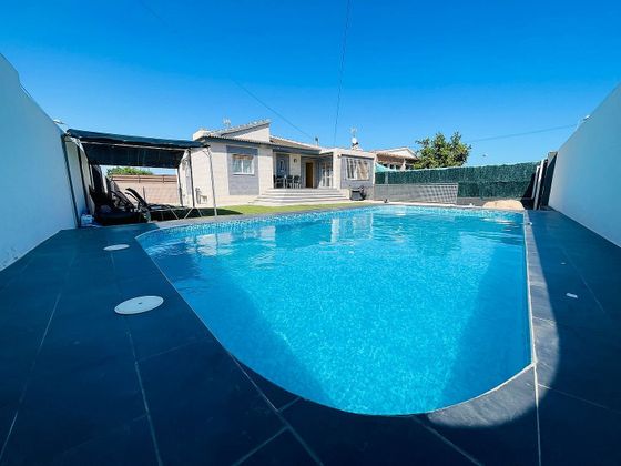 Foto 1 de Casa adosada en venta en Playa Flamenca - Punta Prima de 3 habitaciones con terraza y piscina