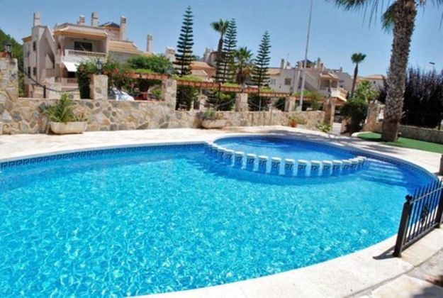 Foto 2 de Pis en venda a Dehesa de Campoamor - La Regia - Aguamarina de 2 habitacions amb terrassa i piscina